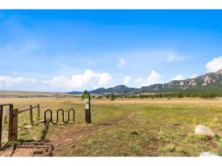 Photo #2: 3807353 Listing