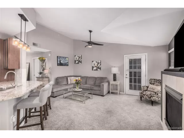 MLS: 3817332 Condo For Sale