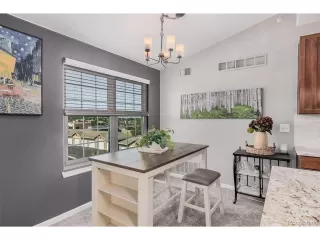 Photo #5: 3817332 Listing