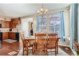 Photo #5: 3819428 Listing