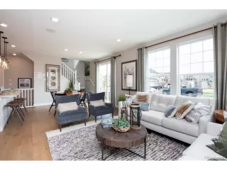 Photo #3: 3819784 Listing