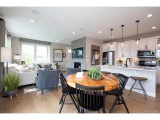 Photo #5: 3819784 Listing