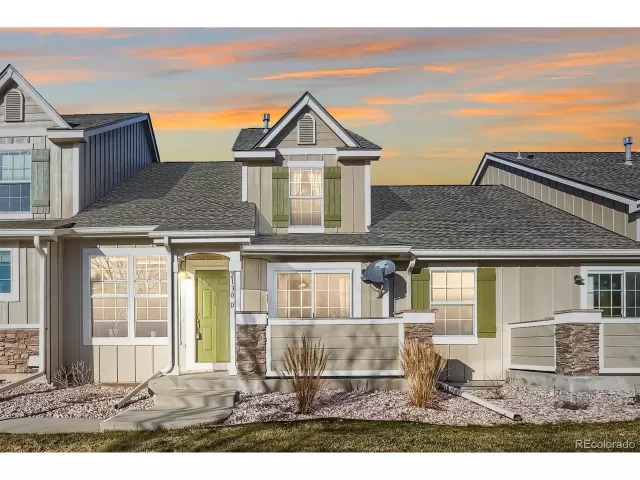 MLS: 3823874 Condo For Sale