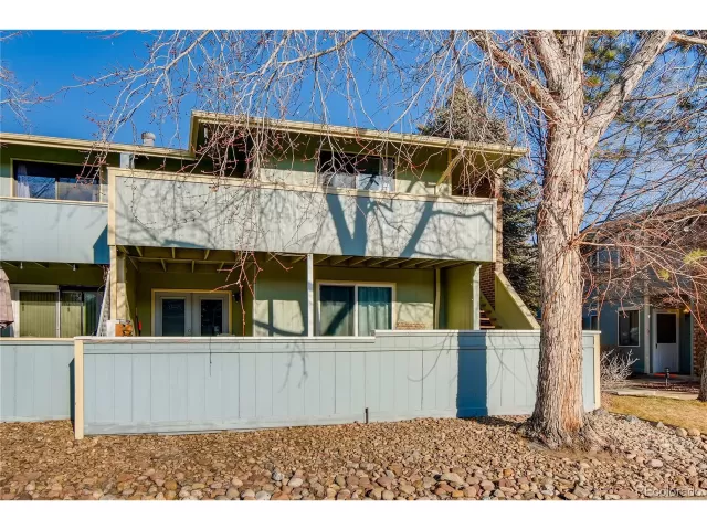 MLS: 3824728 Condo For Sale