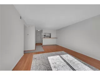 Photo #5: 3868330 Listing 