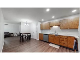 Photo #5: 3872364 Listing