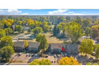 Photo #3: 3896846 Listing