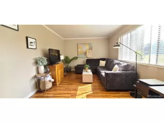 Photo #6: 3896846 Listing