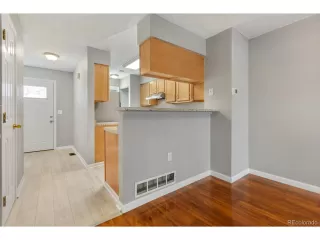 Photo #3: 3897597 Listing