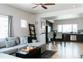 Photo #5: 3907830 Listing