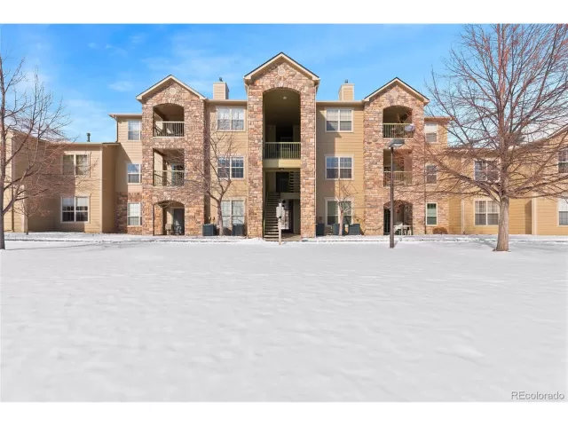 MLS: 3914211 Condo For Sale