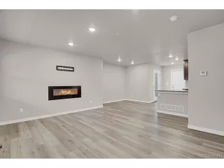 Photo #4: 3932402 Listing 