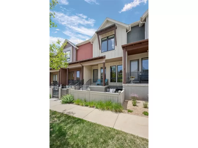 MLS: 3936966 Condo For Sale