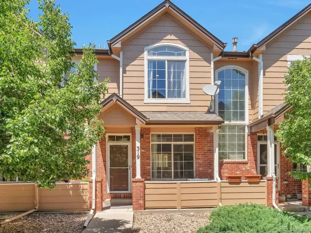 MLS: 3945166 Condo For Sale