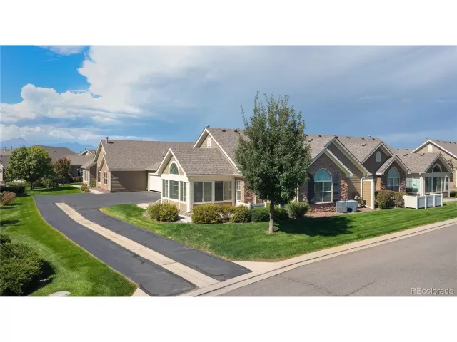 MLS: 3945591 Condo For Sale