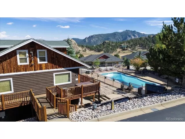 MLS: 3957429 Condo For Sale