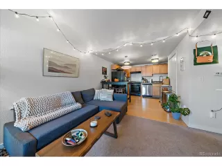 Photo #5: 3991719 Listing