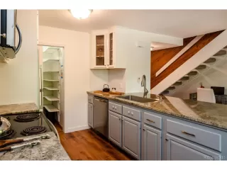 Photo #4: 4003499 Listing