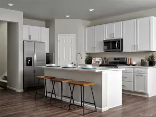 Photo #6: 4006157 Listing