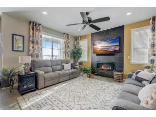 Photo #4: 4041400 Listing