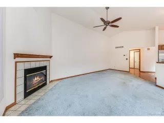 Photo #4: 4042846 Listing