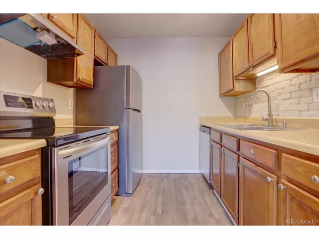 MLS: 4044477 Condo For Sale