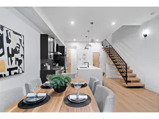 Photo #5: 4045629 Listing