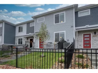 Photo #1: 4047794 Listing