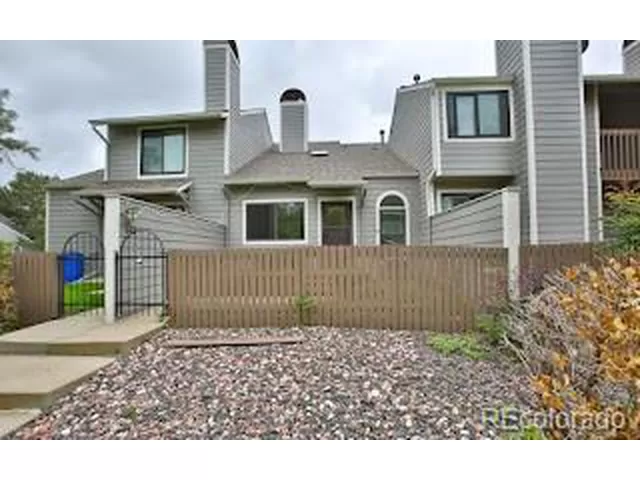 MLS: 4052377 Condo For Sale