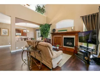 Photo #2: 4055483 Listing