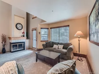 Photo #5: 4069600 Listing