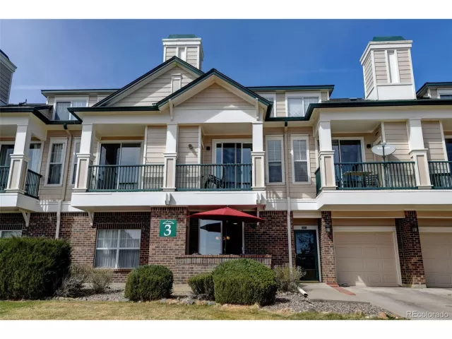 MLS: 4074344 Condo For Sale