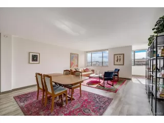 Photo #3: 4075200 Listing