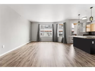 Photo #4: 4077569 Listing 