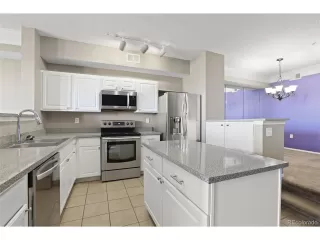 Photo #2: 4082107 Listing