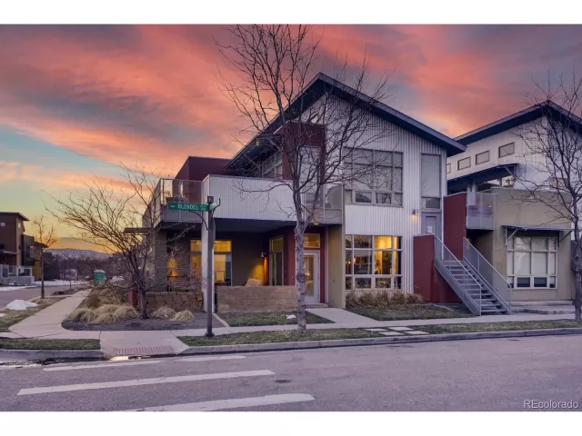 MLS: 4089231 Condo For Sale