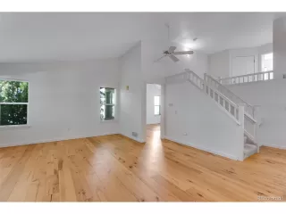 Photo #2: 4097632 Listing