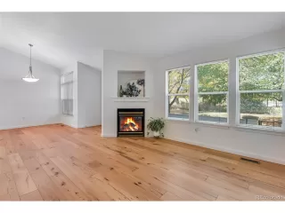 Photo #5: 4097632 Listing