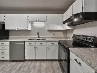 Photo #5: 4105045 Listing