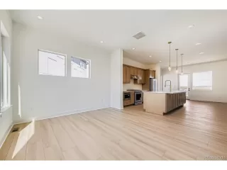 Photo #1: 4115549 Listing 