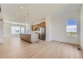 Photo #2: 4115549 Listing 