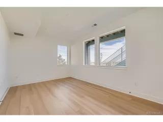 Photo #5: 4115549 Listing 