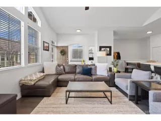 Photo #6: 4134784 Listing