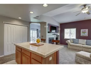 Photo #6: 4141789 Listing