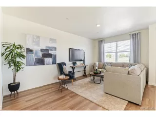 Photo #2: 4152699 Listing 