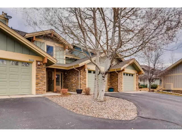 MLS: 4157882 Condo For Sale