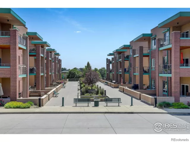 MLS: 4164165 Condo For Sale