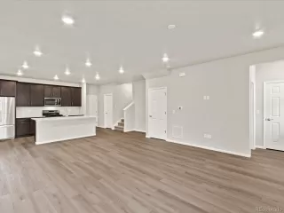 Photo #3: 4164188 Listing