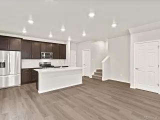 Photo #6: 4164188 Listing