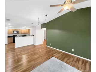 Photo #3: 4174418 Listing 